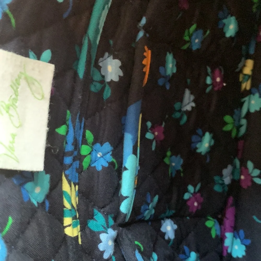 Vera Bradley  Good Condition - Picture 2 of 3